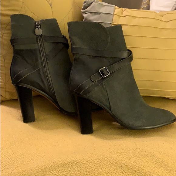 LOFT Shoes - Bootie